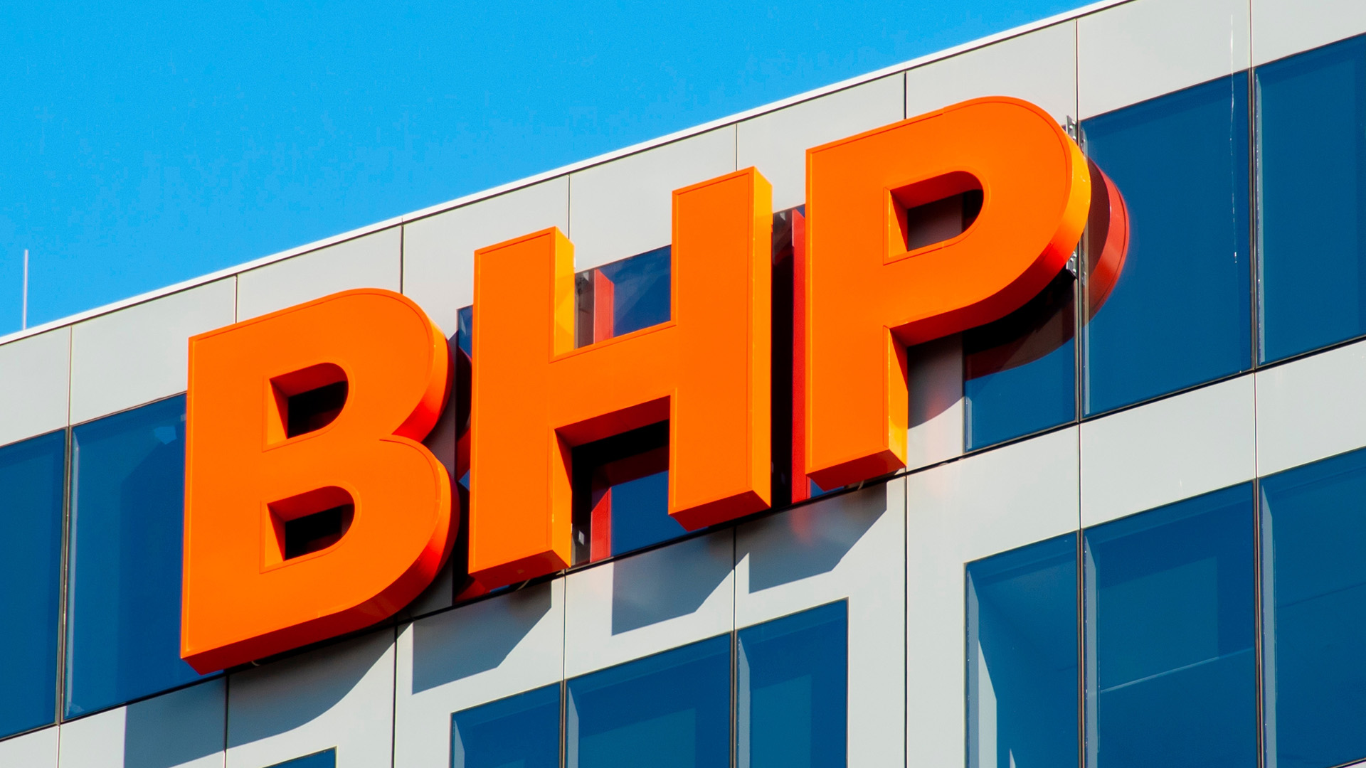 BHP makes $60 billion bid for Anglo American